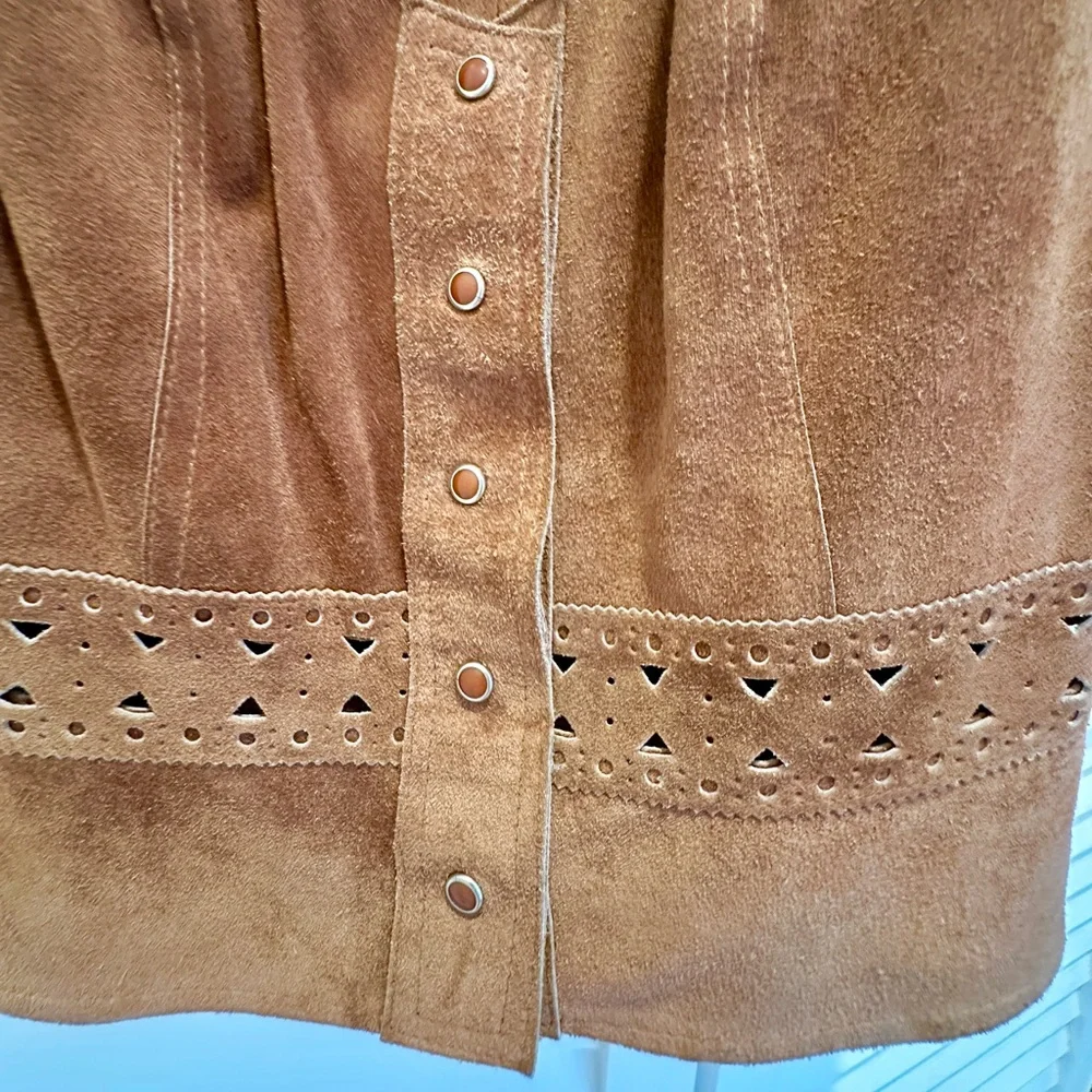 Brown Suede Vest - Picture 3 of 12